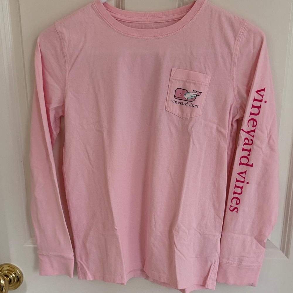 Vineyard Vines girls pink long sleeve Vantines tee.